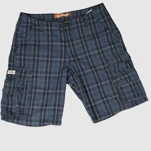 Lee Dungarees Cargo Shorts Men’s Size 33 Blue Plaid Multi Pocket Casual